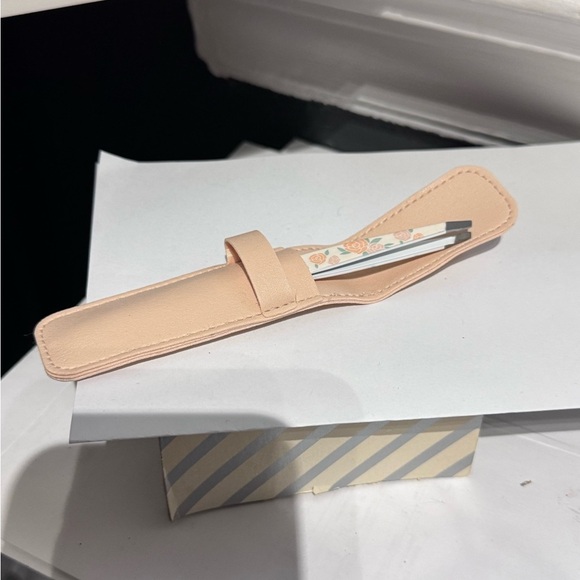🌸✨ Summer & Rose Tweezer with Carrying Case – Pretty & Precise! ✨🌸 - Picture 9 of 16